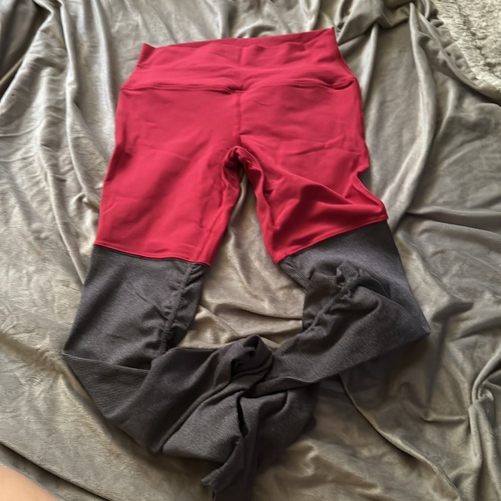EUC Alo yoga goddess leggings - Picture 2 of 3